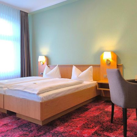 Hotel Burgas Stassfurt Eksteriør bilde